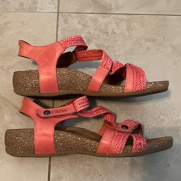 Taos Sandals - Picture 4 of 7